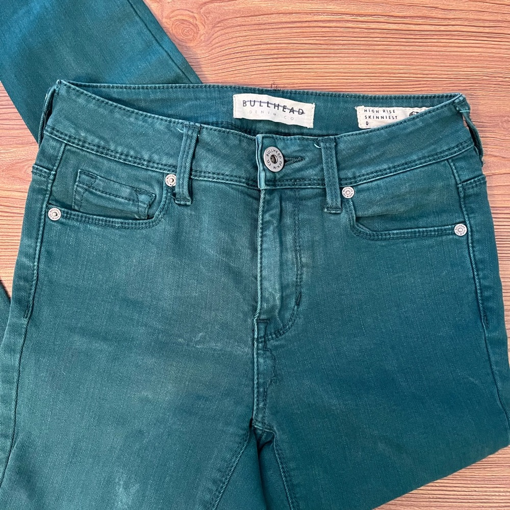 Emerald green high waisted skinny jeans🍀